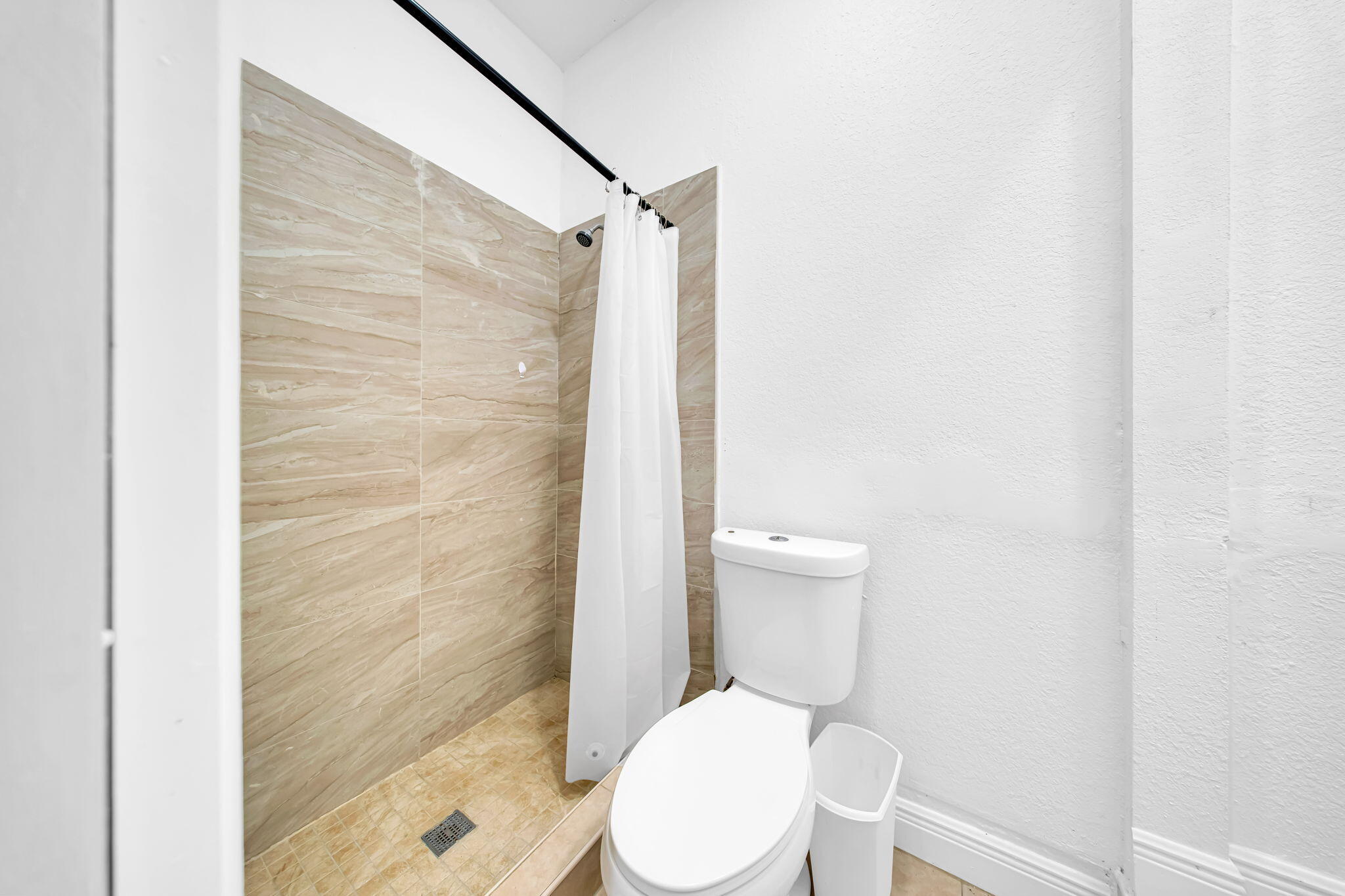 CHATEAU ROYAL ESTATES - Residential