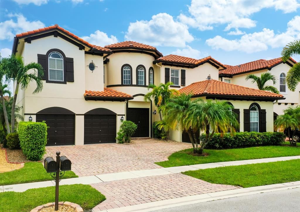 Photo of 4061 Artesa Drive, Boynton Beach, FL 33436 (MLS # R10694398)