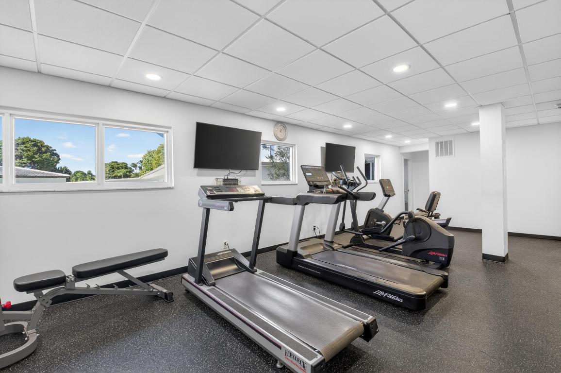 BARRTON APTS INC CONDO - Residential