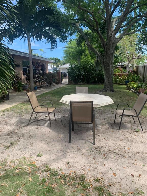 TOWN OF DELRAY - Residential Lease