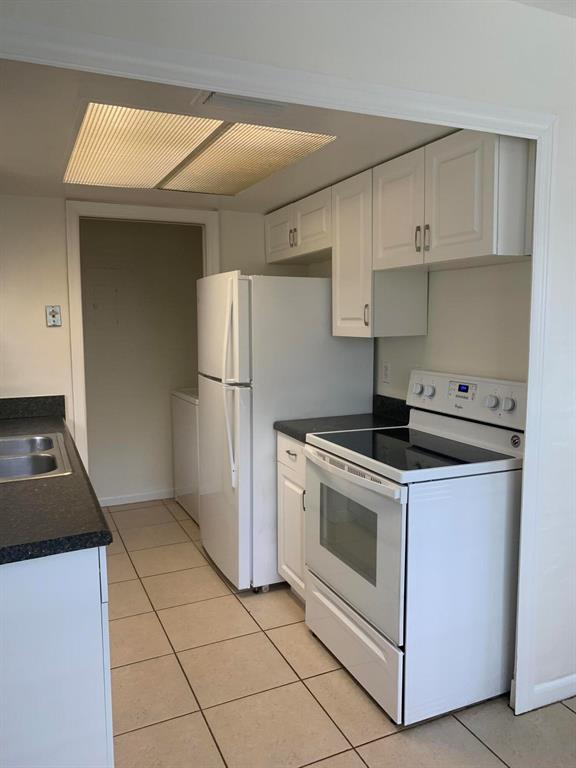 TOWN OF DELRAY - Residential Lease