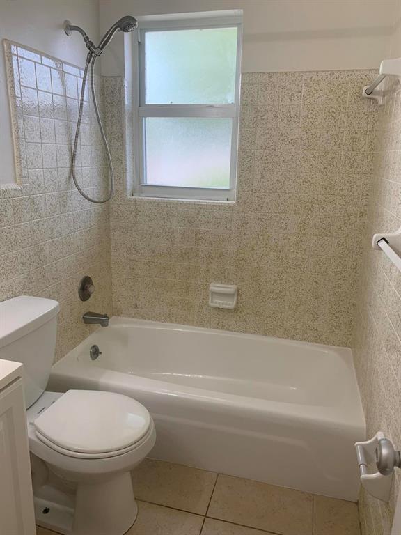 TOWN OF DELRAY - Residential Lease