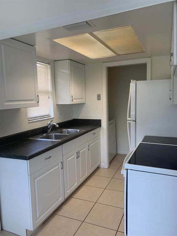 TOWN OF DELRAY - Residential Lease