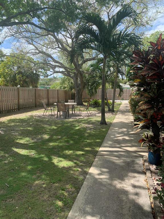 TOWN OF DELRAY - Residential Lease