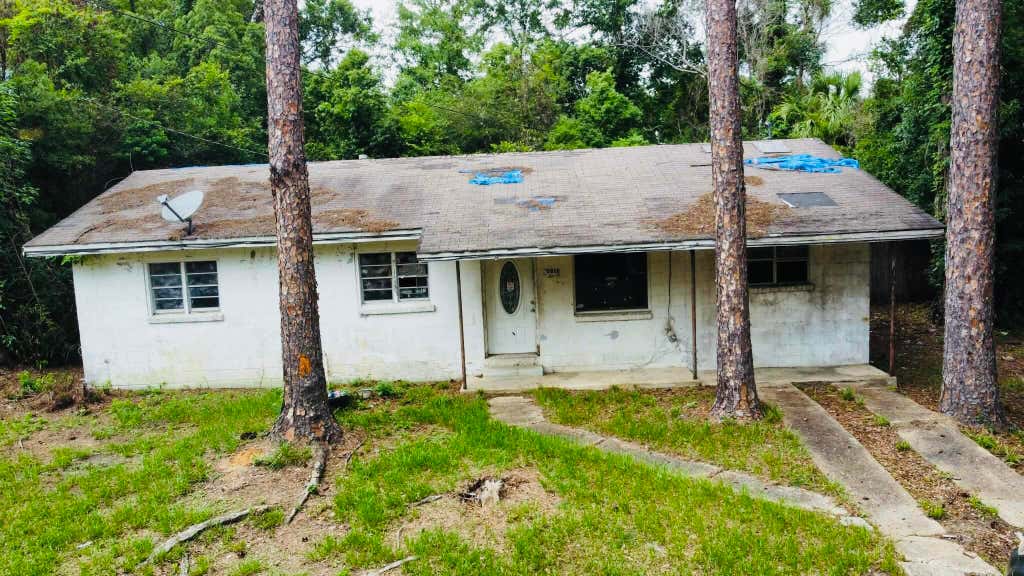 Photo of 20816 SE Ray Avenue, Blountstown, FL 32424 (MLS # B26034620)