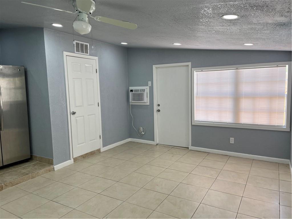 PALM SPRINGS VILLAGE 2 - Residential Lease