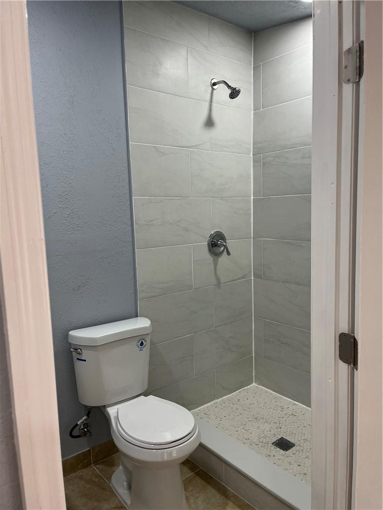 PALM SPRINGS VILLAGE 2 - Residential Lease