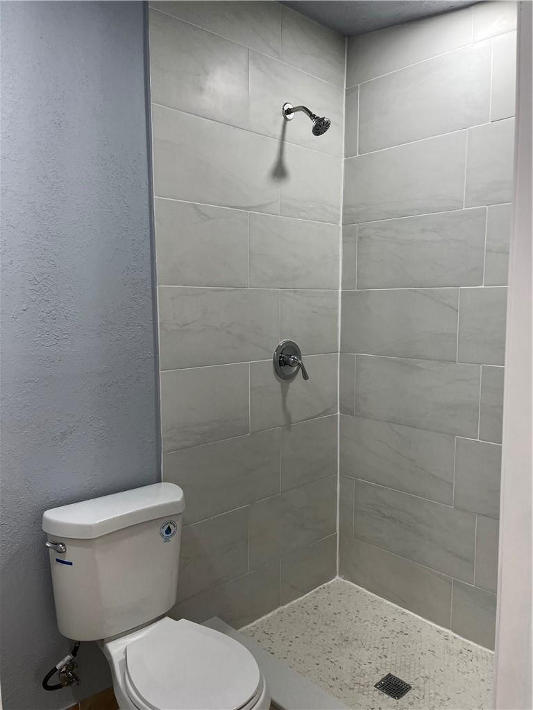 PALM SPRINGS VILLAGE 2 - Residential Lease