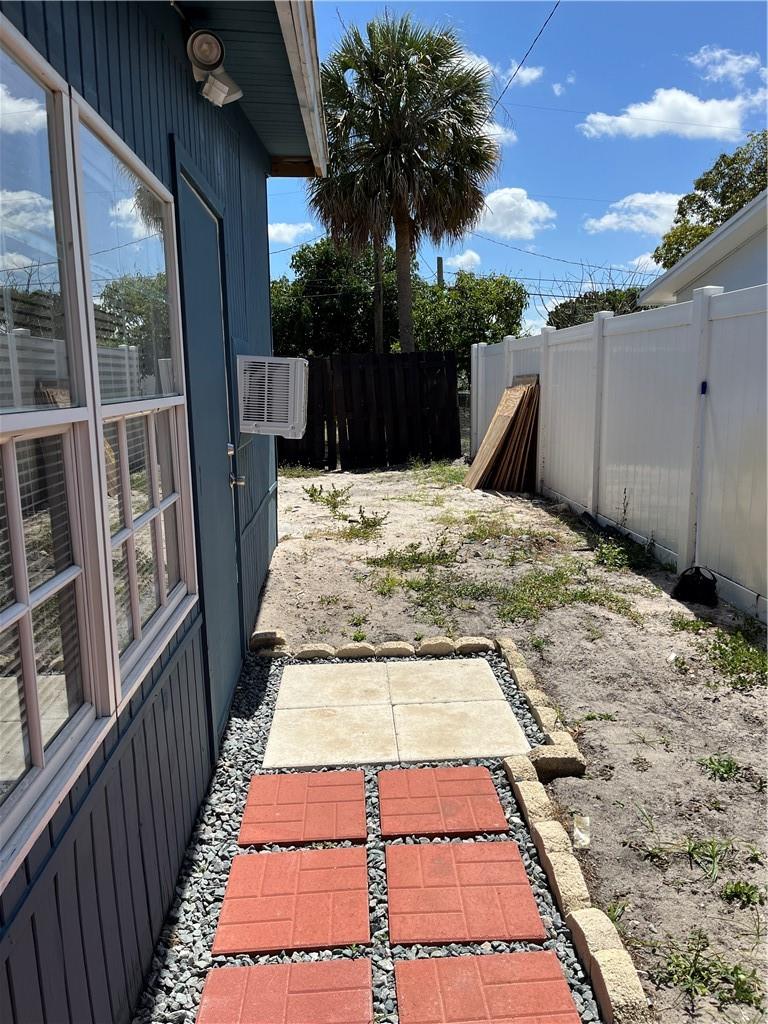 PALM SPRINGS VILLAGE 2 - Residential Lease