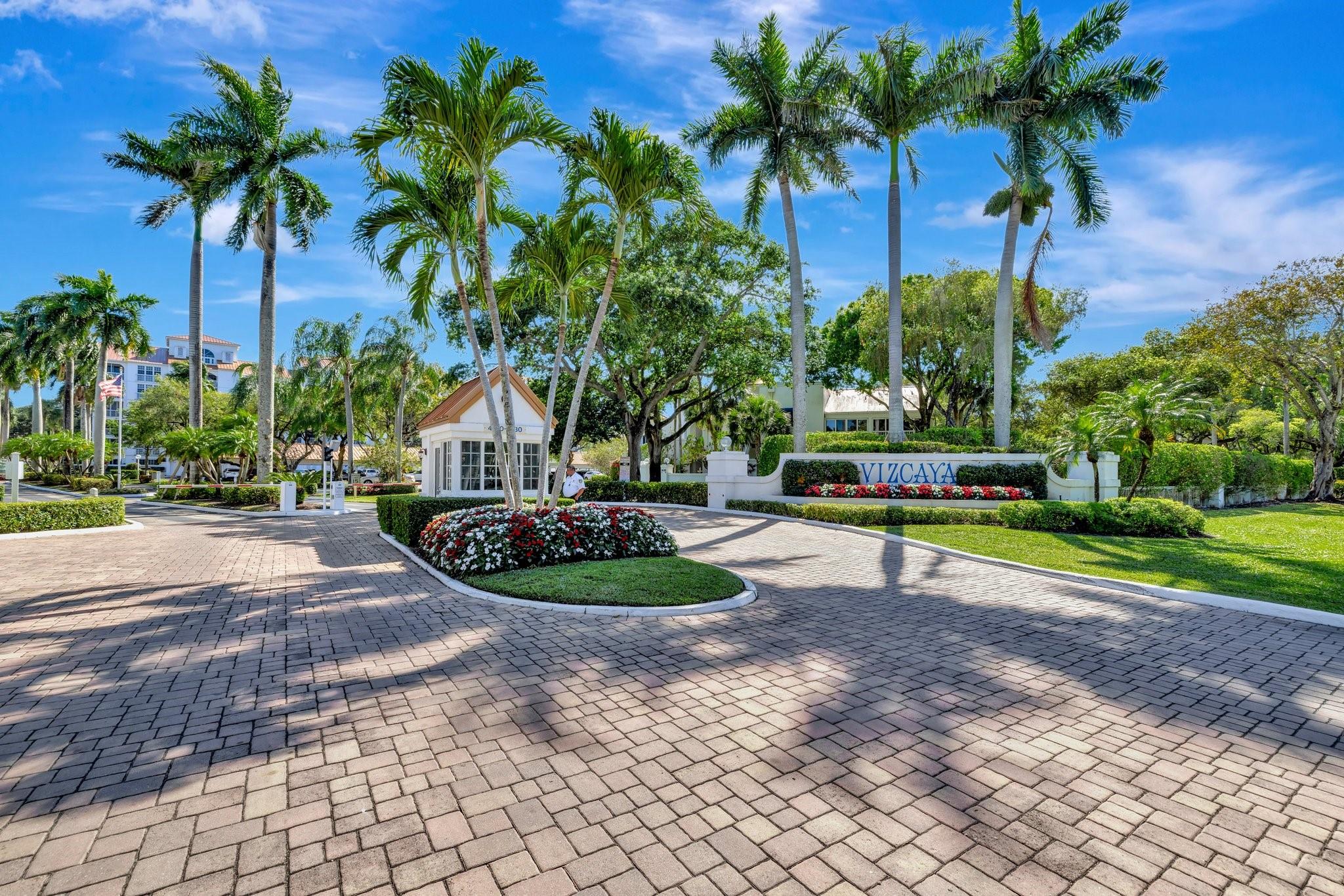 4130 W Palm Aire Dr 302A