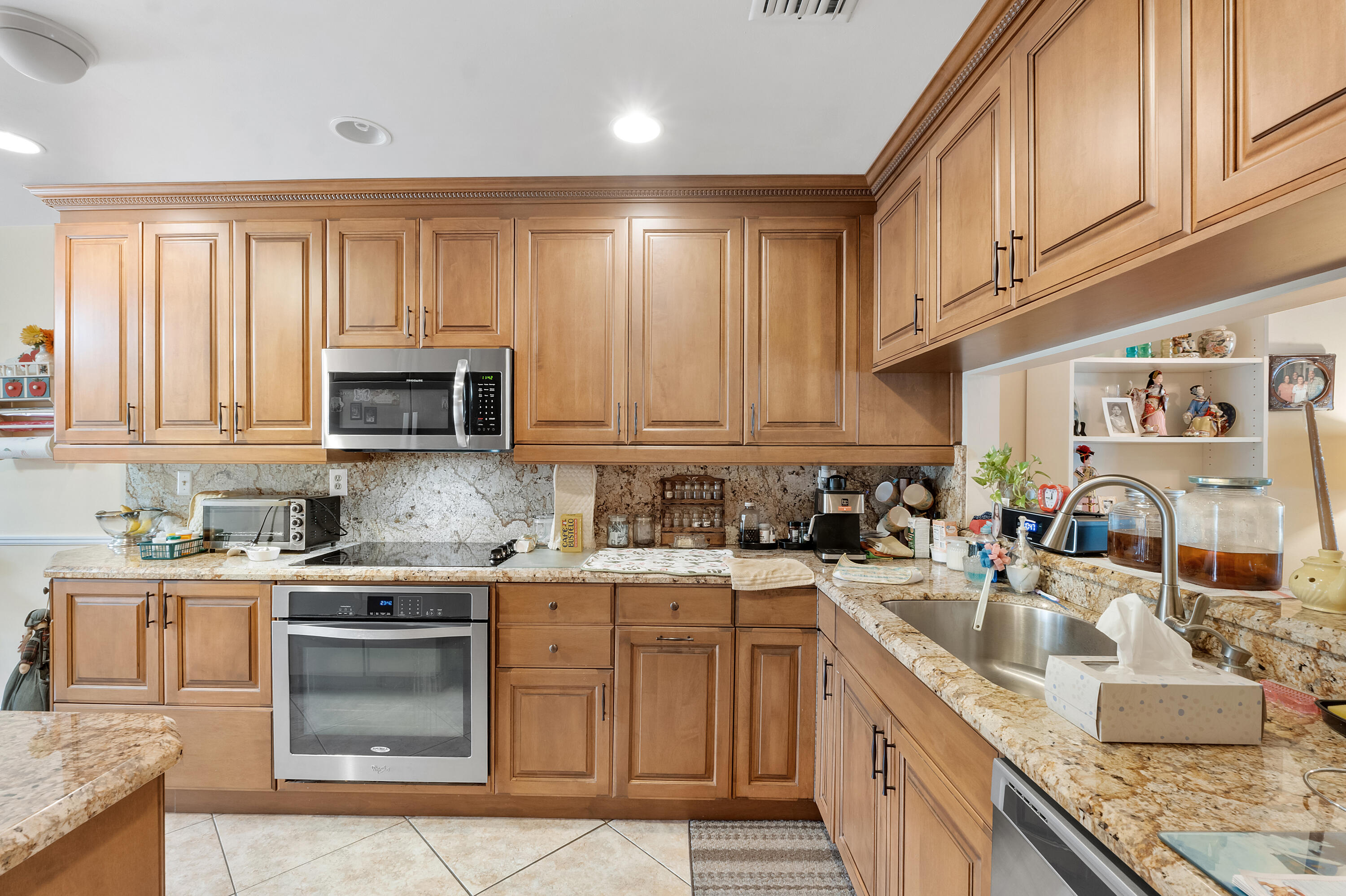 TIBURON II PH II - Residential