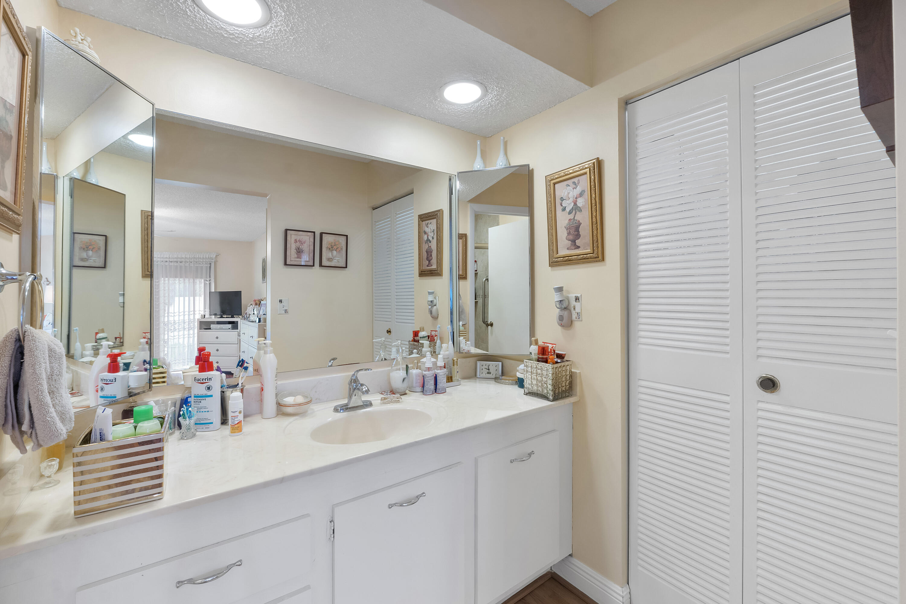 TIBURON II PH II - Residential