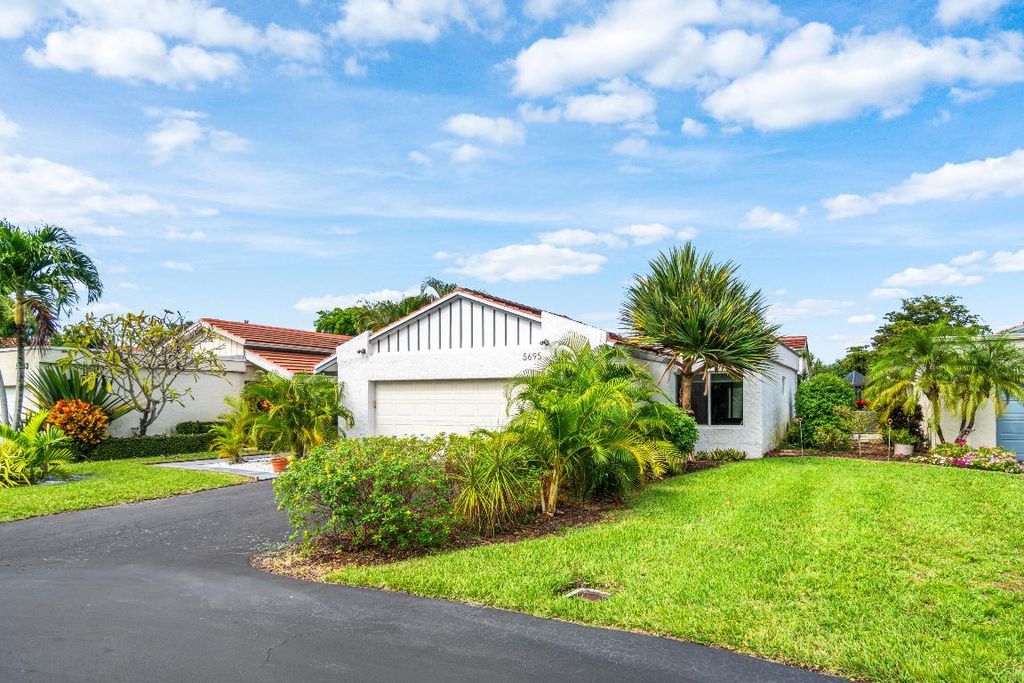 Photo of 5695 Ainsley Court, Boynton Beach, FL 33437 (MLS # R11141214)