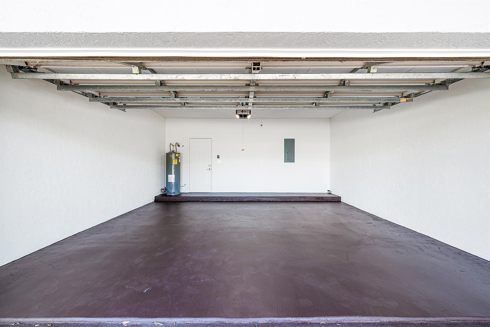 ABERDEEN 19 - Residential