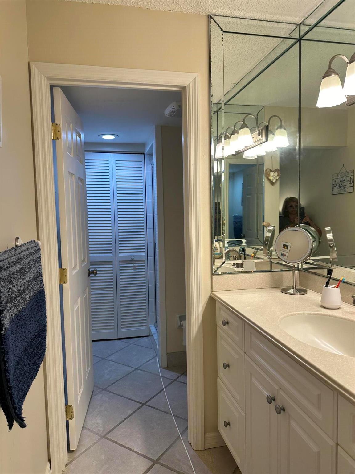 OCEAN HARBOUR SOUTH CONDO - Residential Lease