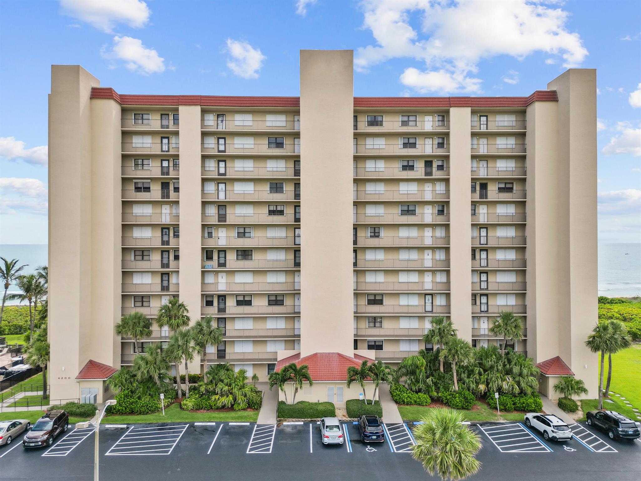 OCEAN HARBOUR SOUTH CONDO - Residential Lease