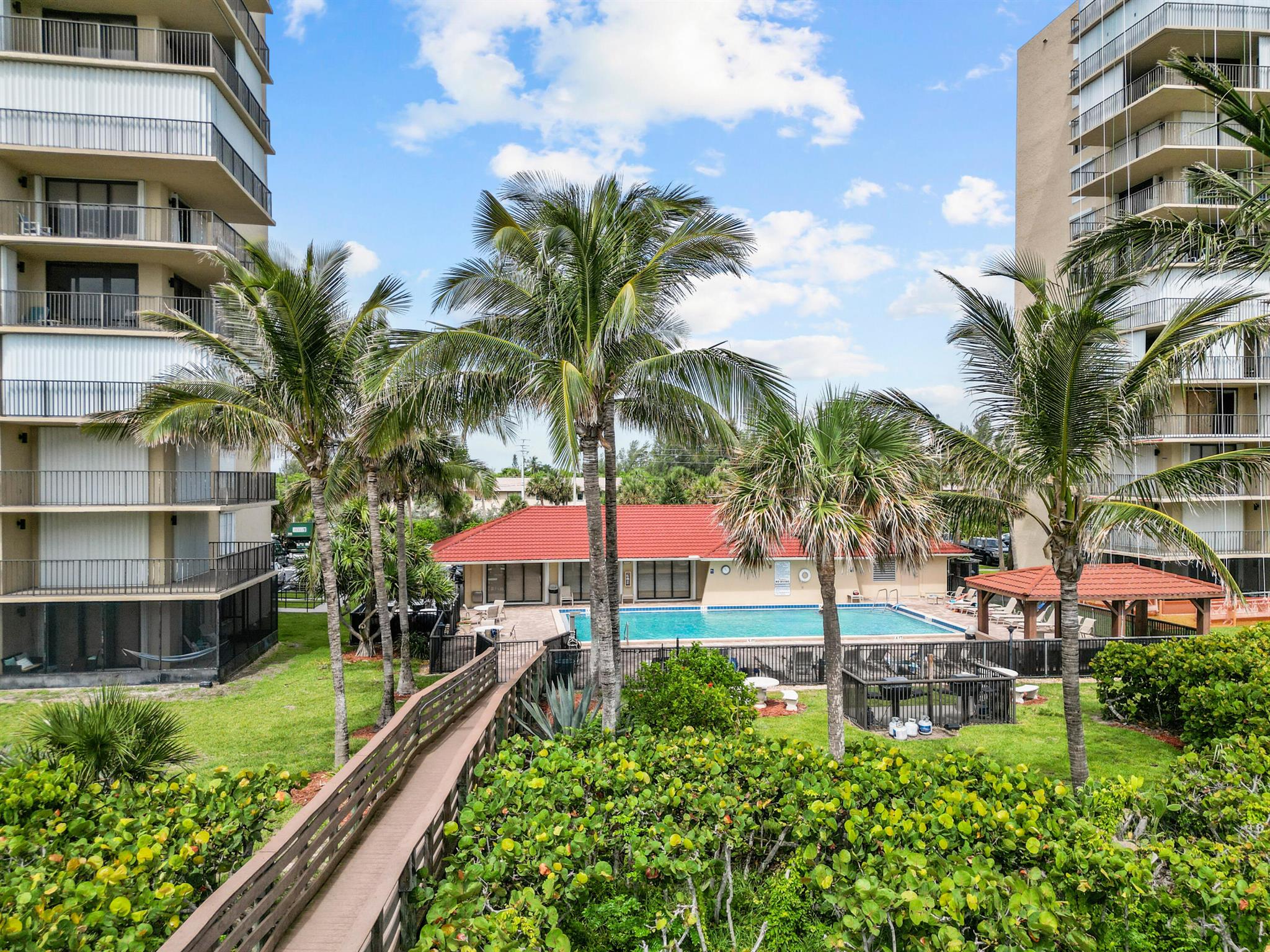 OCEAN HARBOUR SOUTH CONDO - Residential Lease