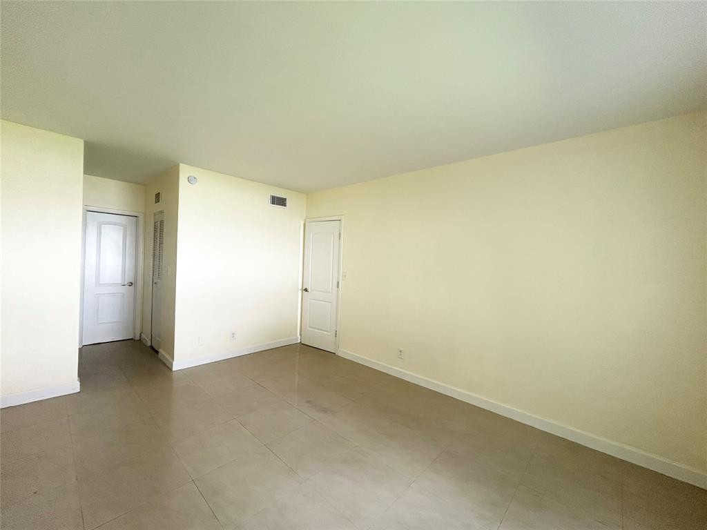 PARK PLACE AT POMPANO CONDO - Residential