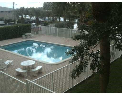 PARK PLACE AT POMPANO CONDO - Residential