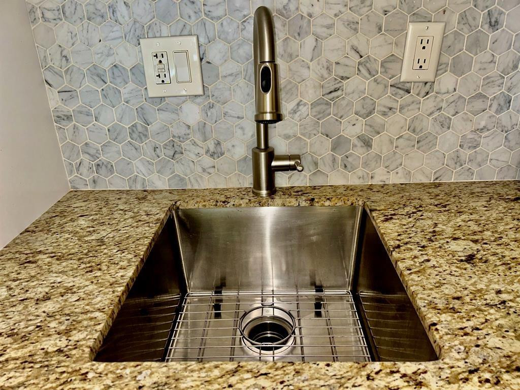 PARK PLACE AT POMPANO CONDO - Residential