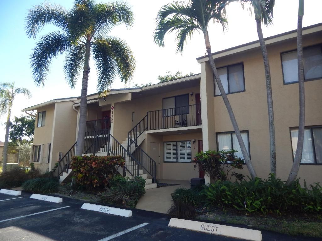 Photo of 120 SE 7th Street #1002, Deerfield Beach, FL 33441 (MLS # R11151333)