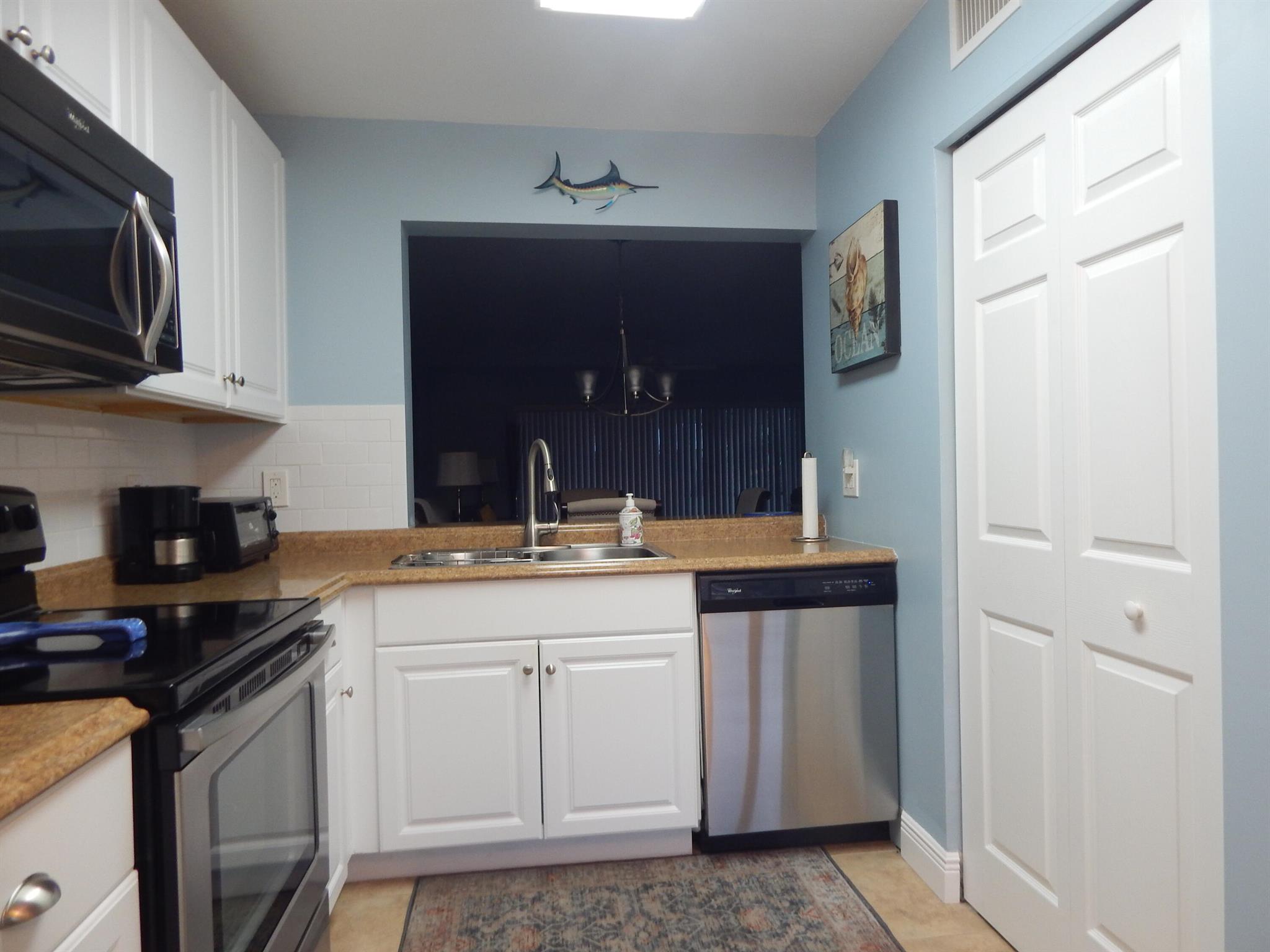 WINDWOOD ISLES - Residential