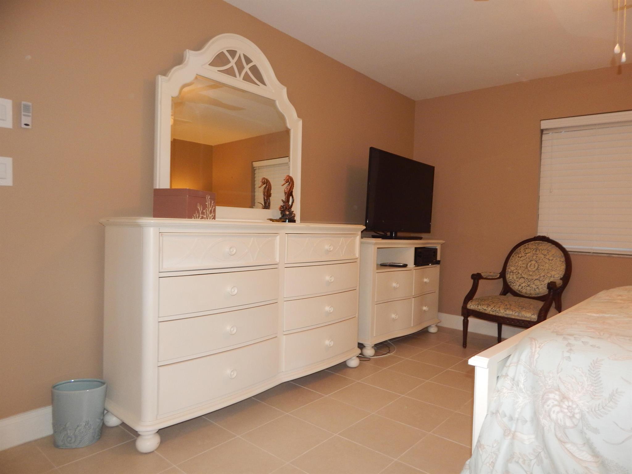 WINDWOOD ISLES - Residential