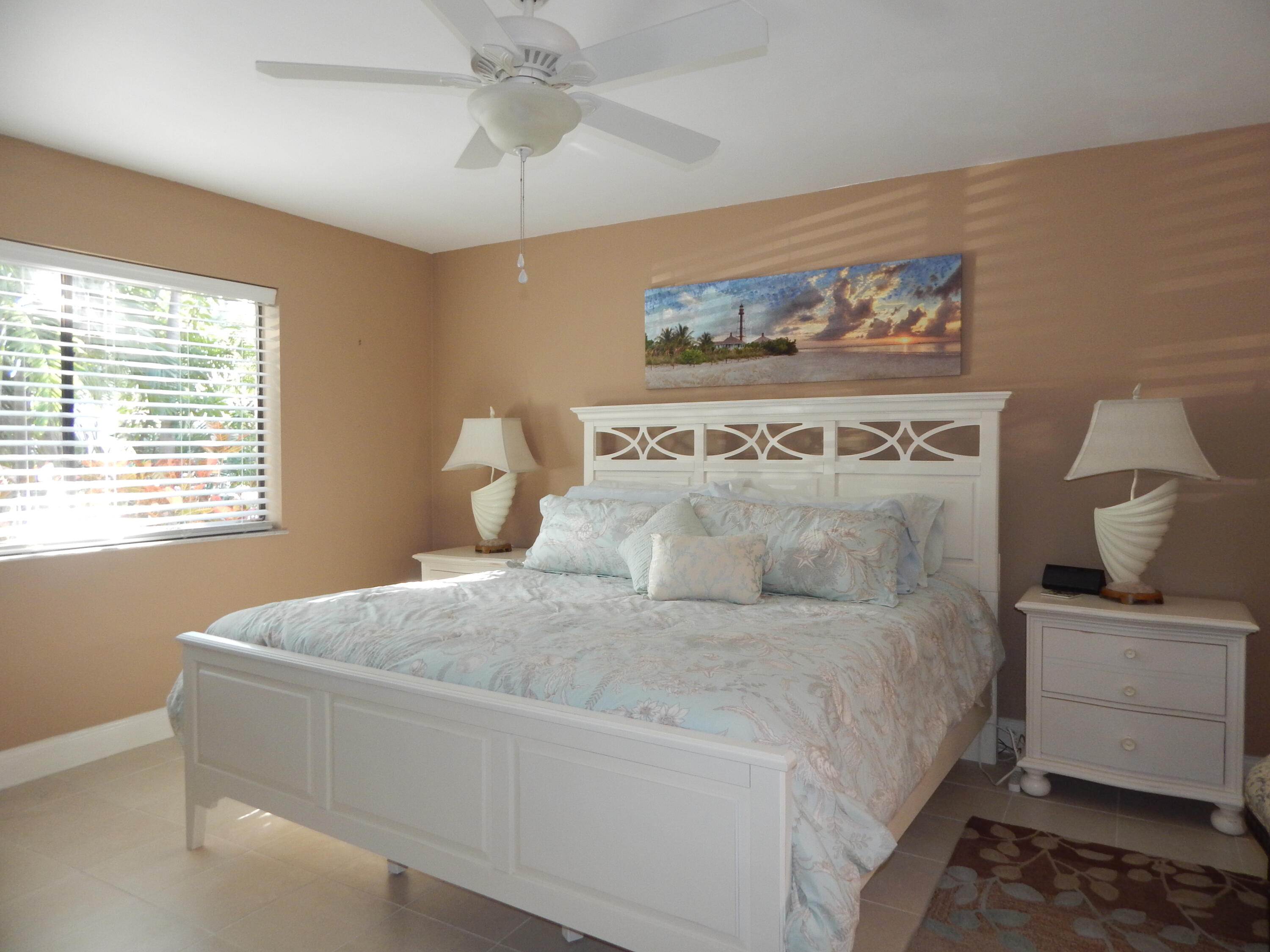 WINDWOOD ISLES - Residential