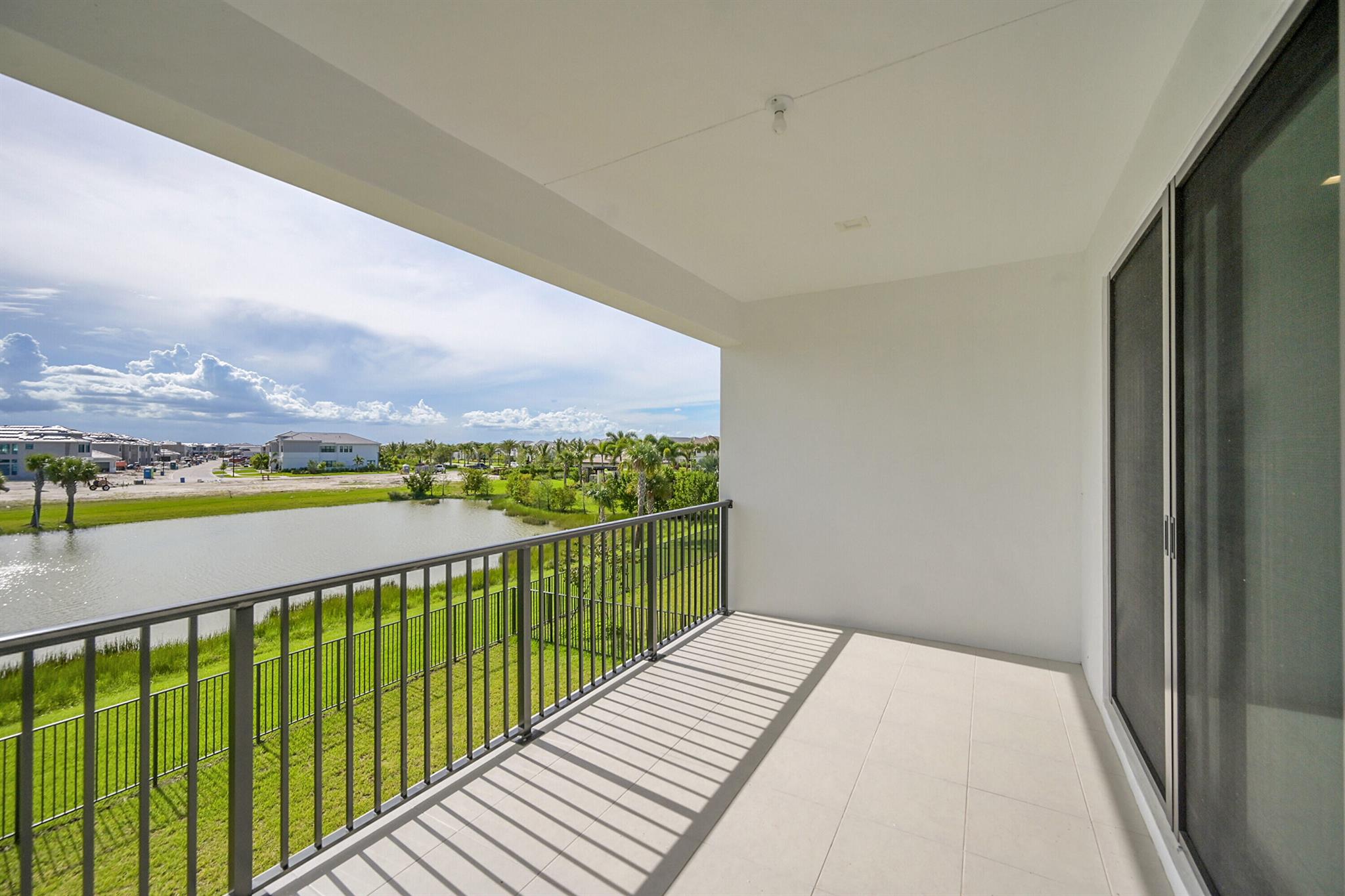 AVENIR POD / APEX at Aven - Residential