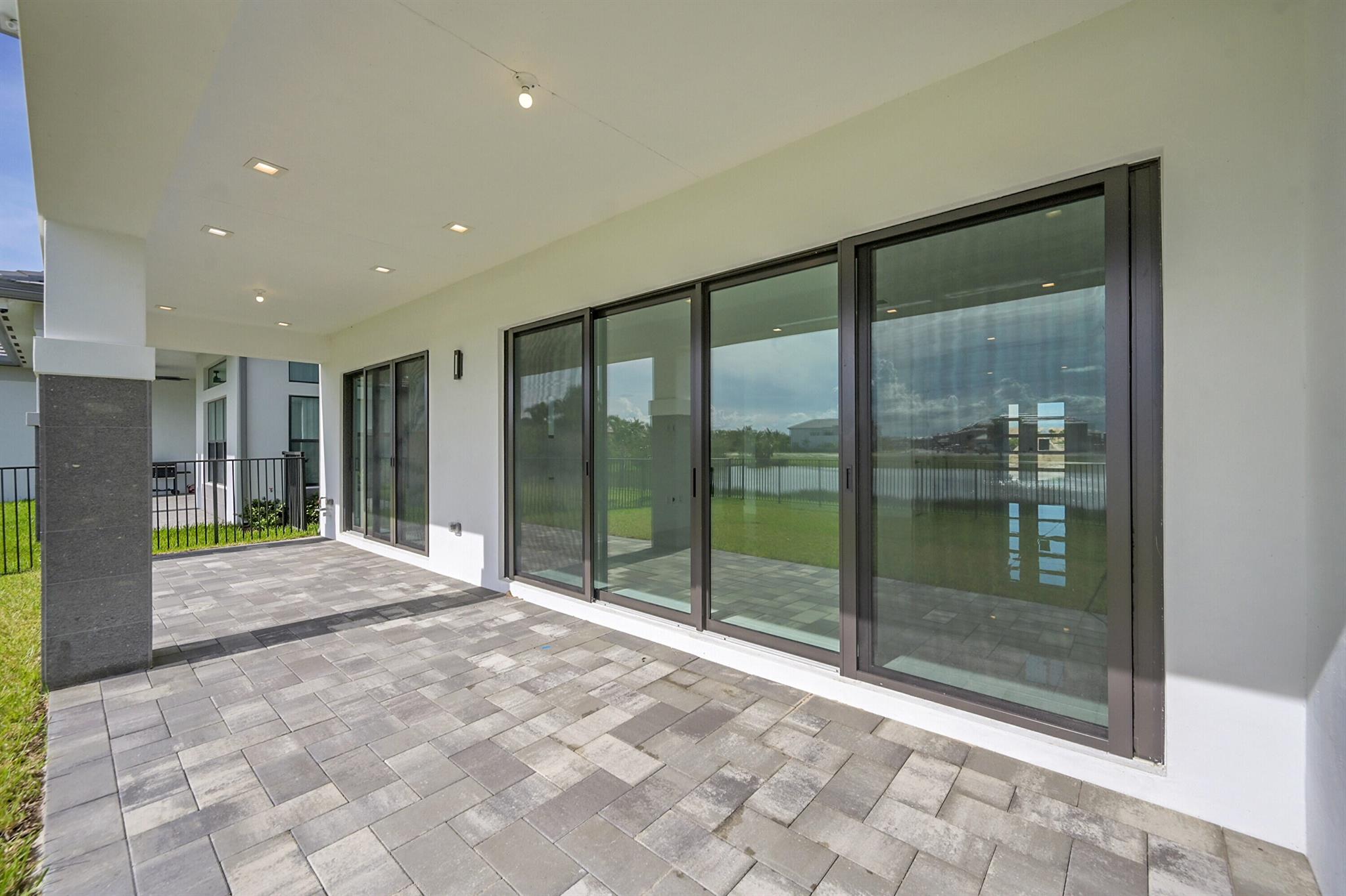 AVENIR POD / APEX at Aven - Residential