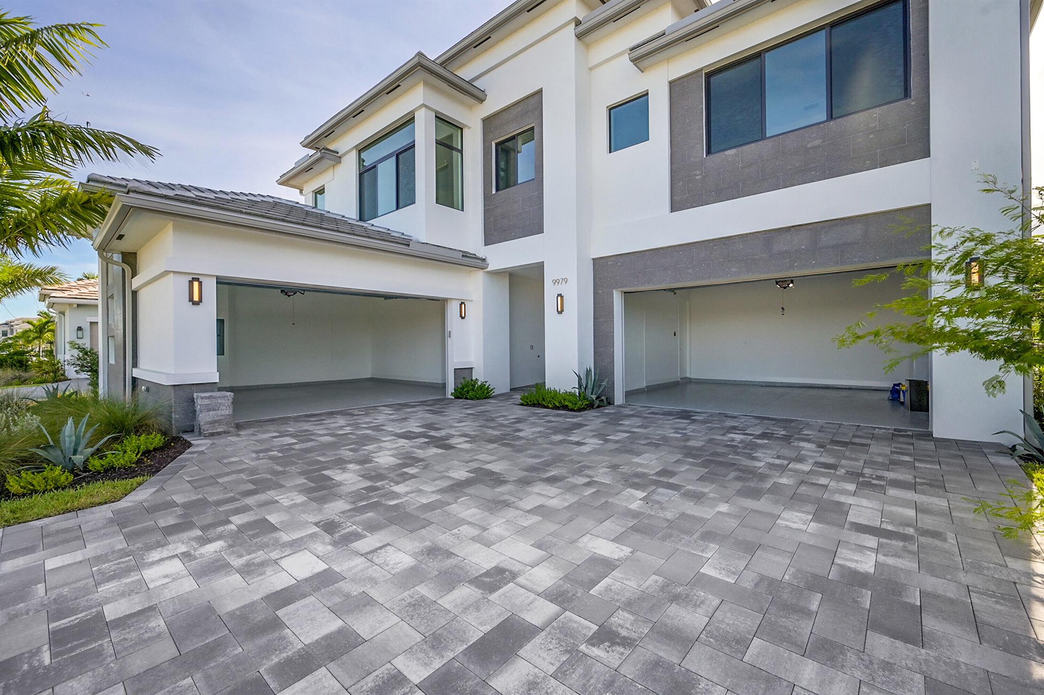 AVENIR POD / APEX at Aven - Residential