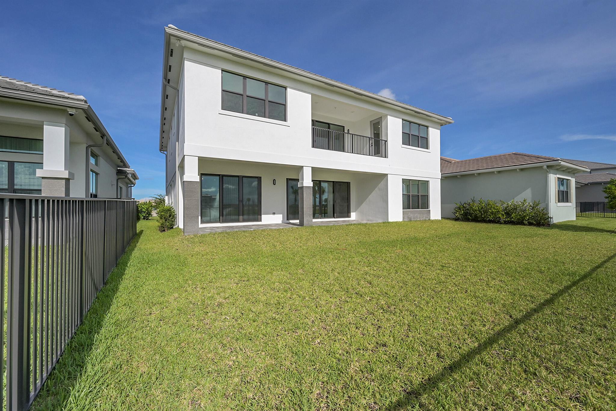 AVENIR POD / APEX at Aven - Residential