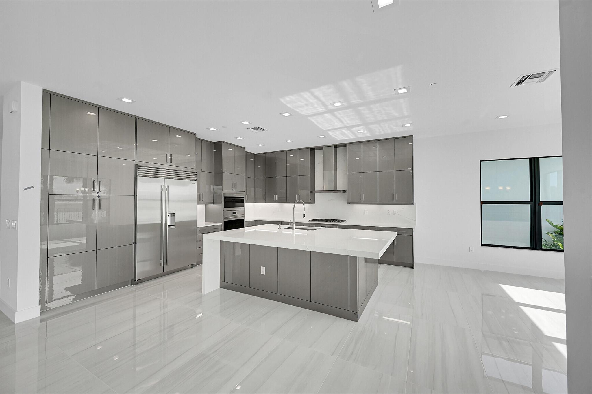 AVENIR POD / APEX at Aven - Residential