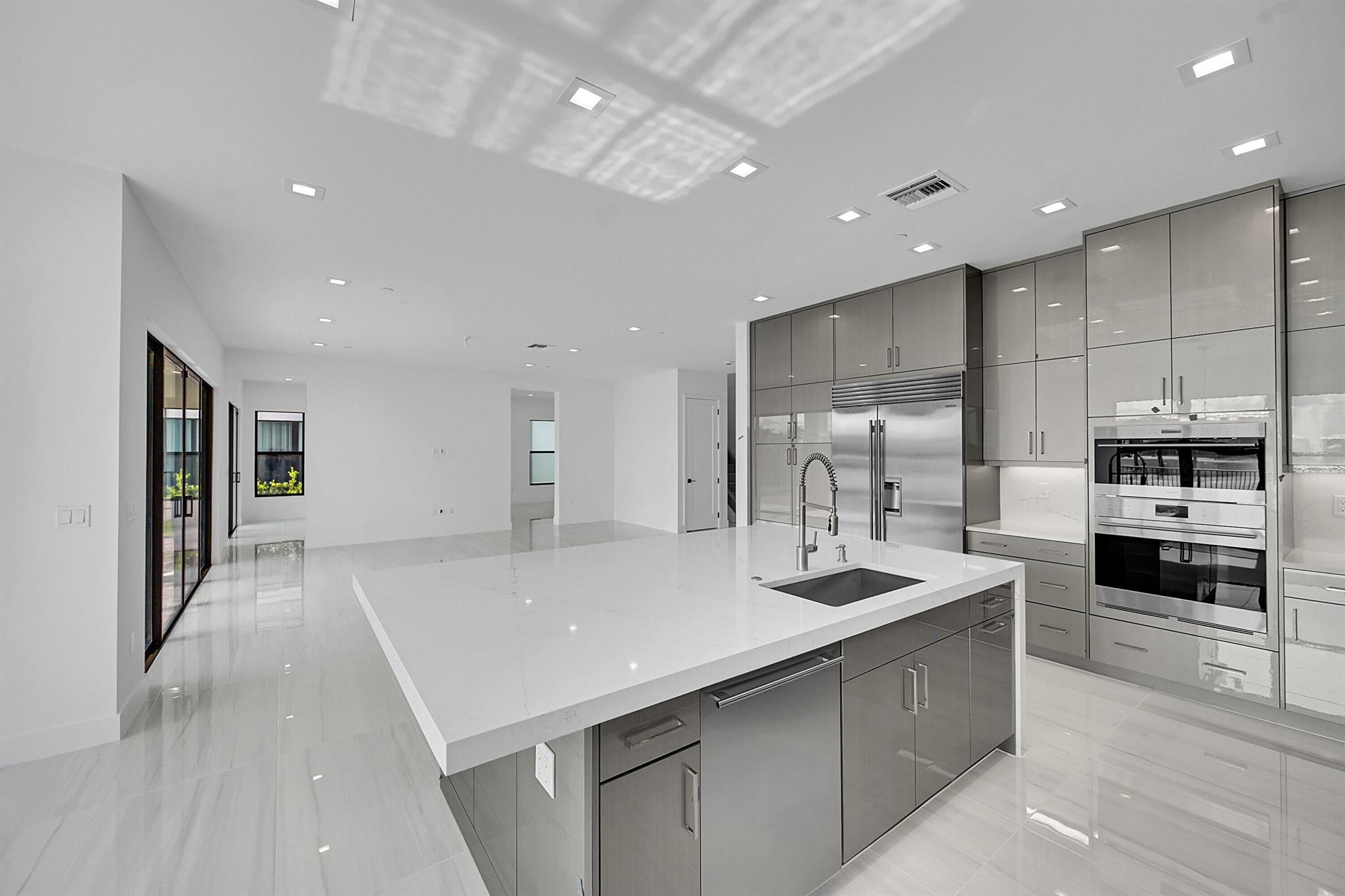 AVENIR POD / APEX at Aven - Residential