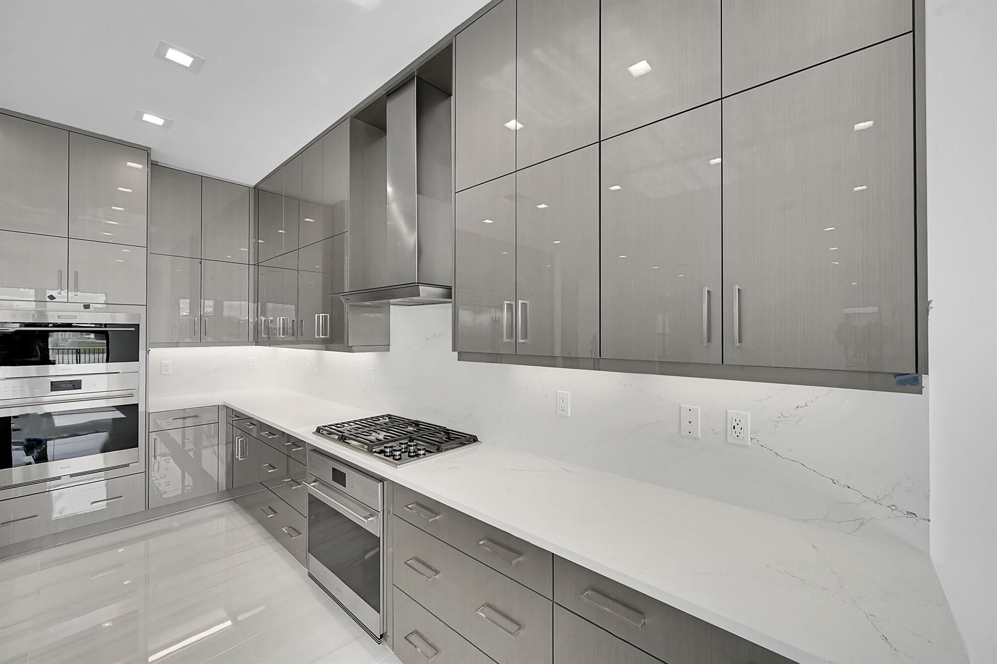 AVENIR POD / APEX at Aven - Residential