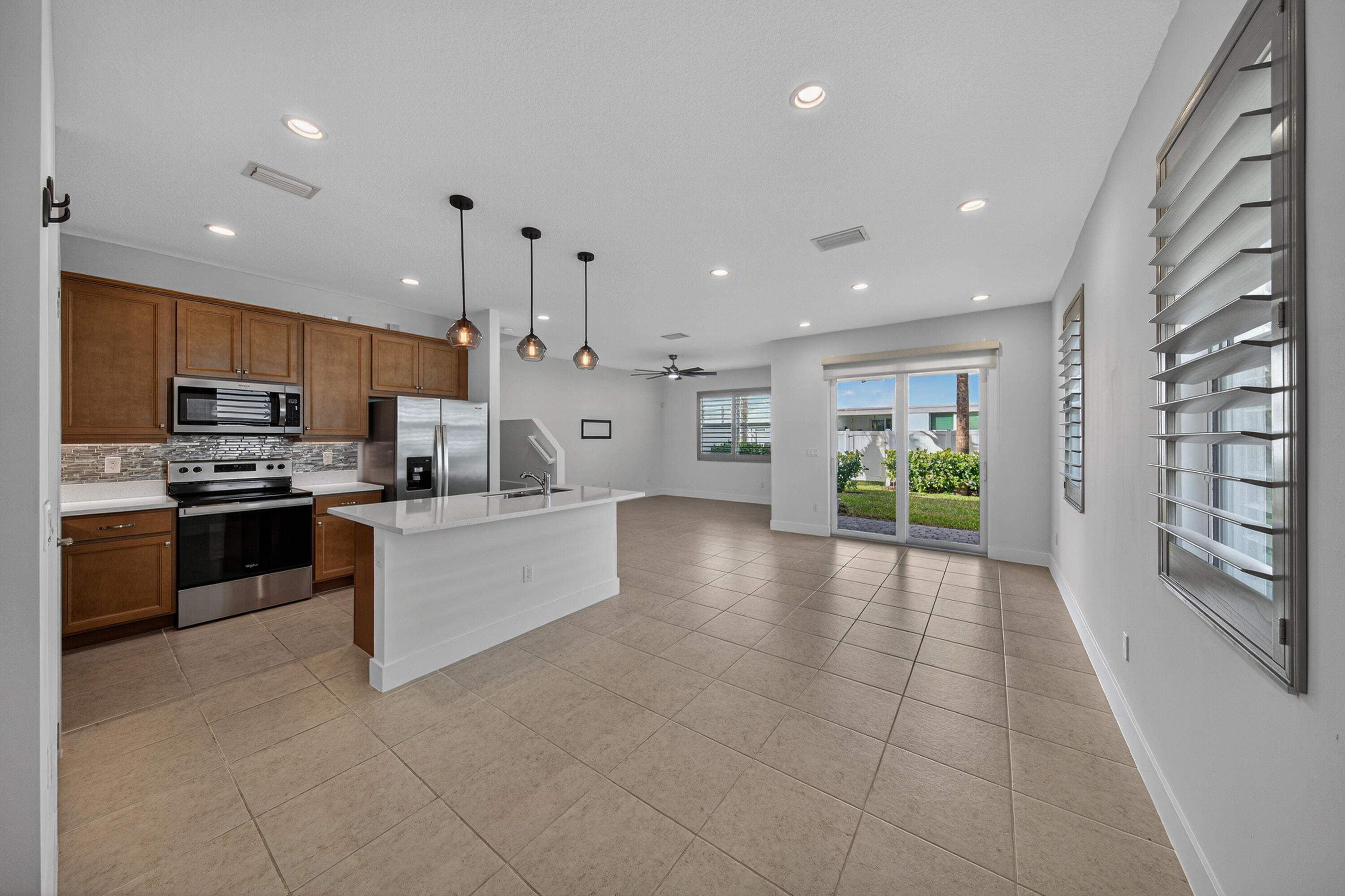 DEERFIELD CROSSING - Residential Lease