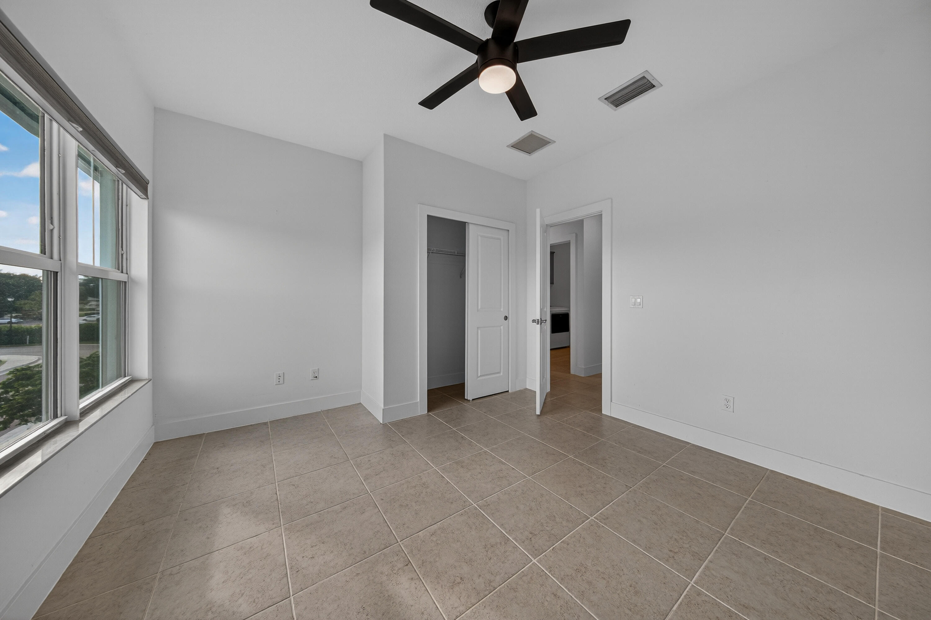 DEERFIELD CROSSING - Residential Lease