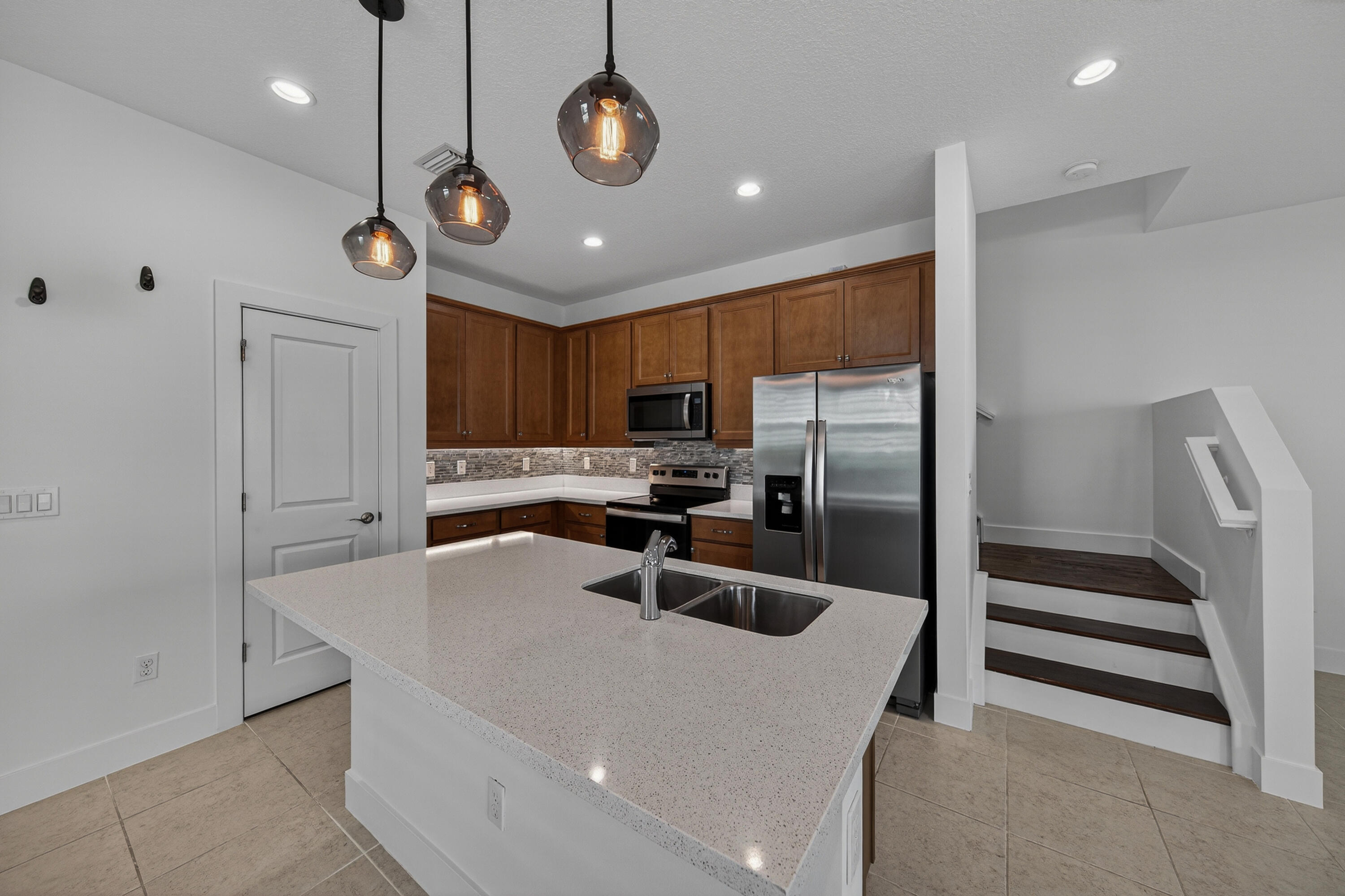 DEERFIELD CROSSING - Residential Lease