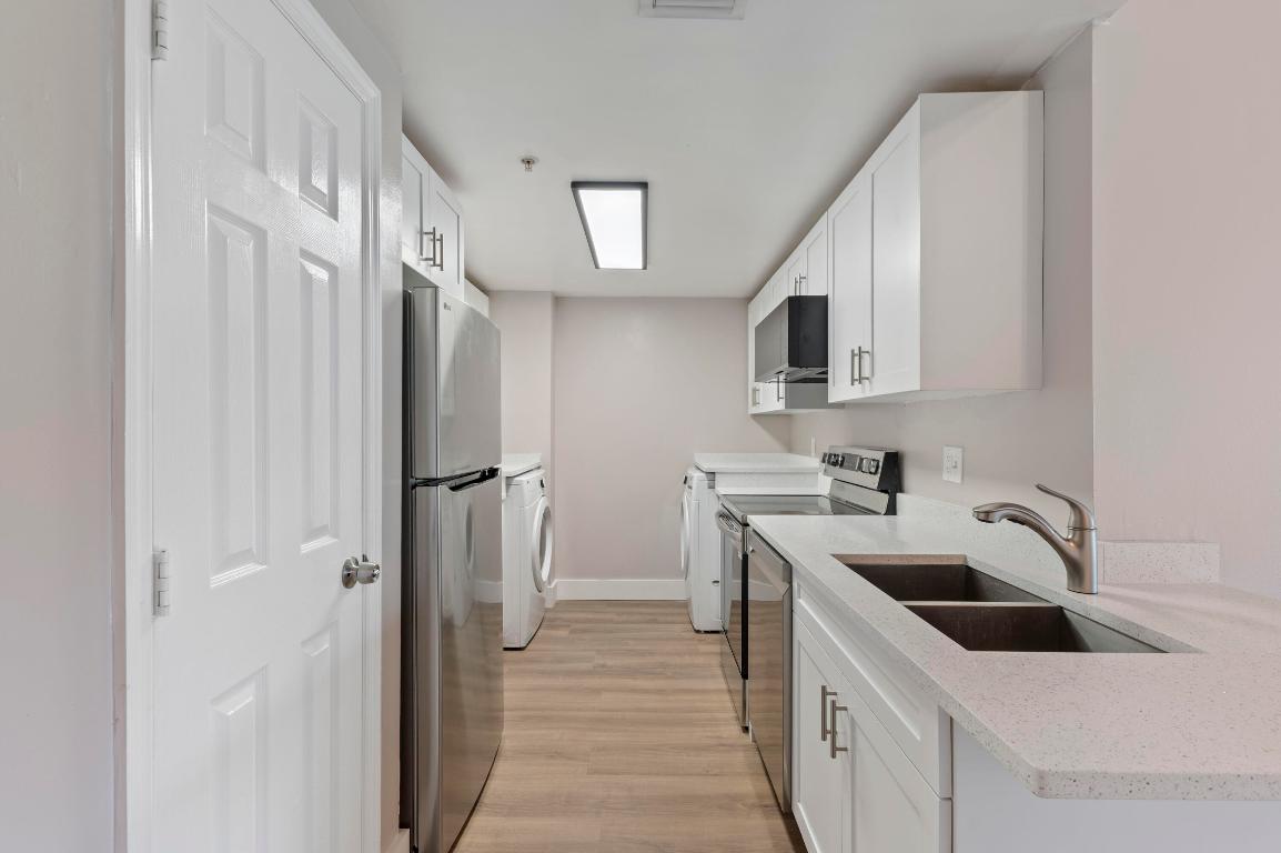 ARISSA PLACE CONDO - Residential