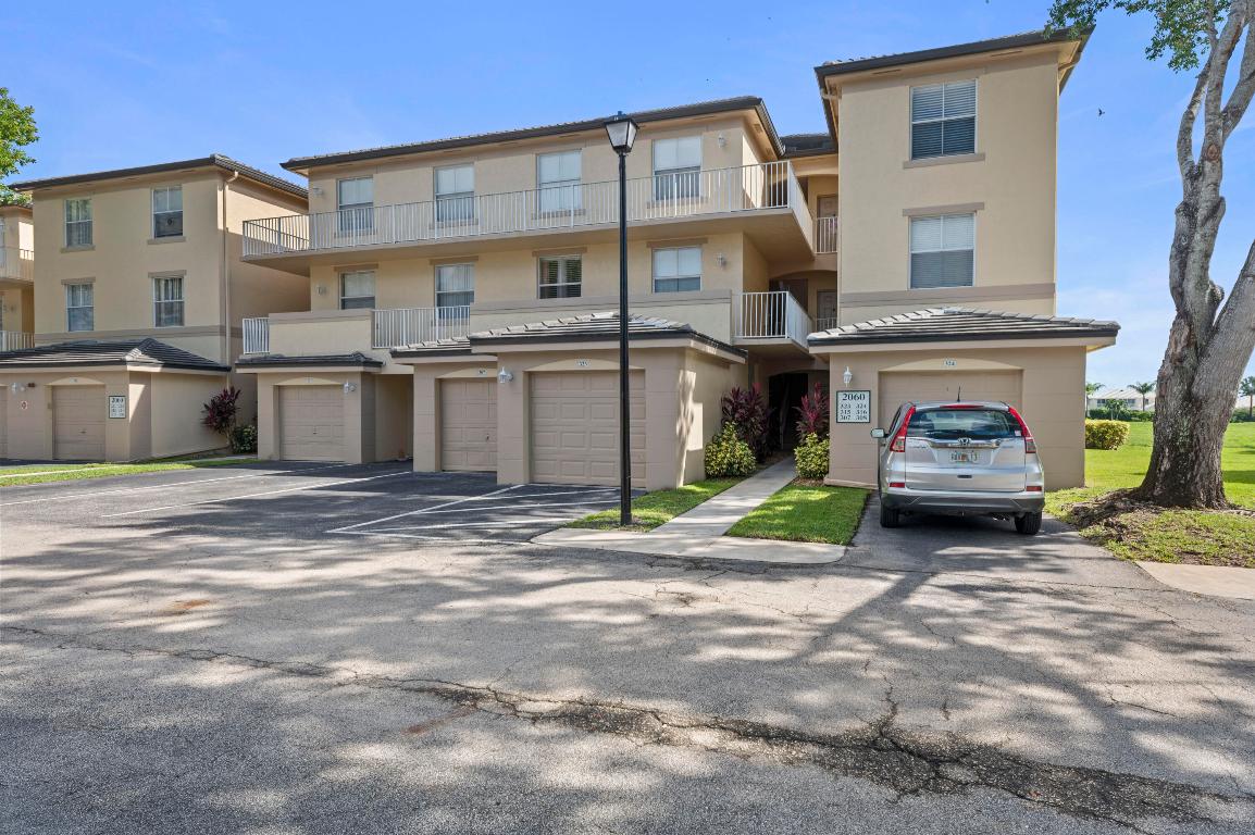 ARISSA PLACE CONDO - Residential