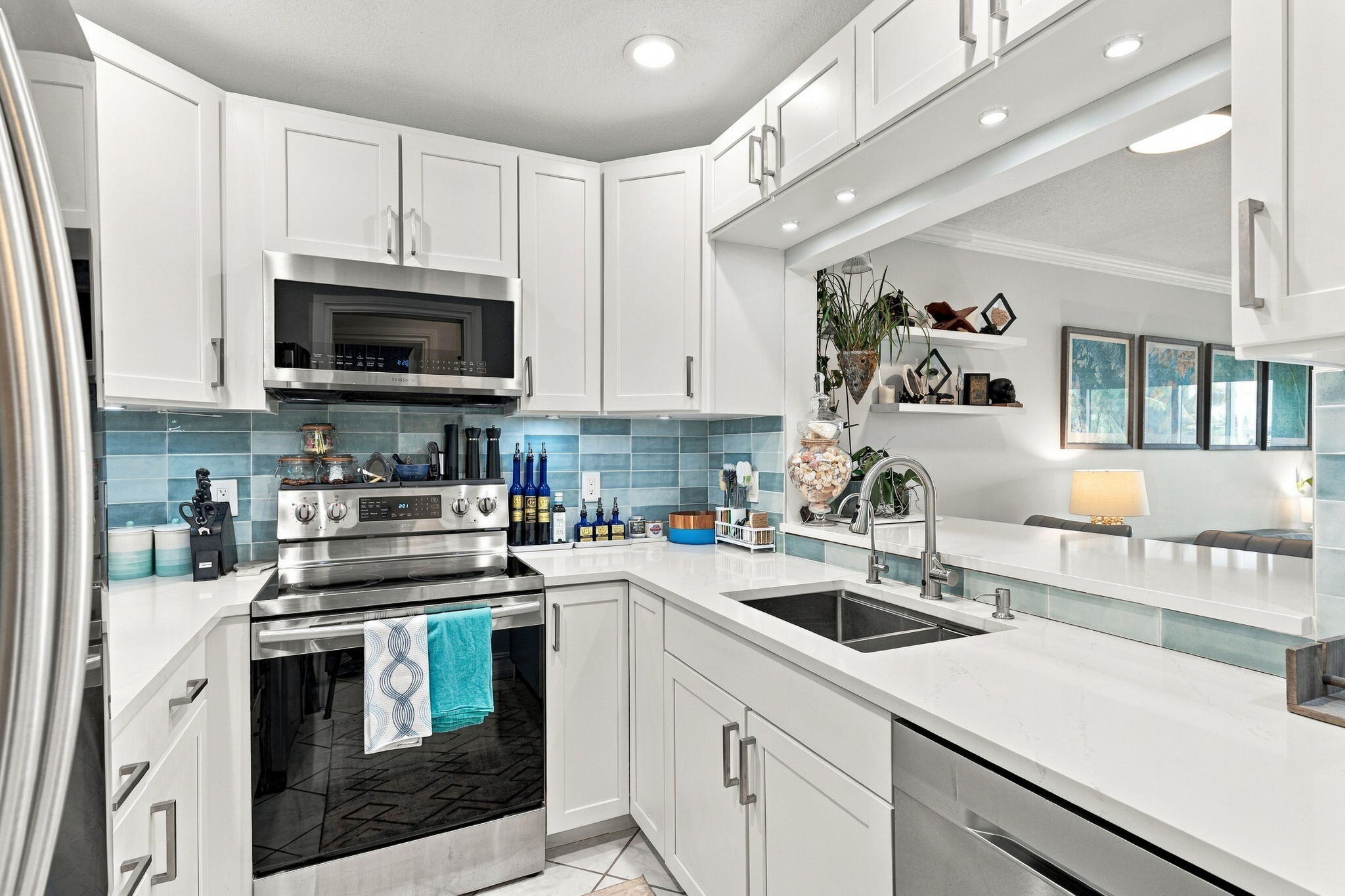 2201 SE 9TH Street 207