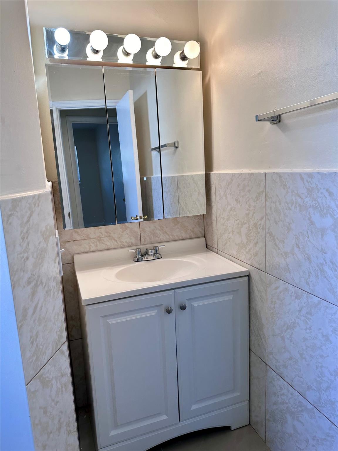 Driftwood Acres 15 45-16 - Residential Lease