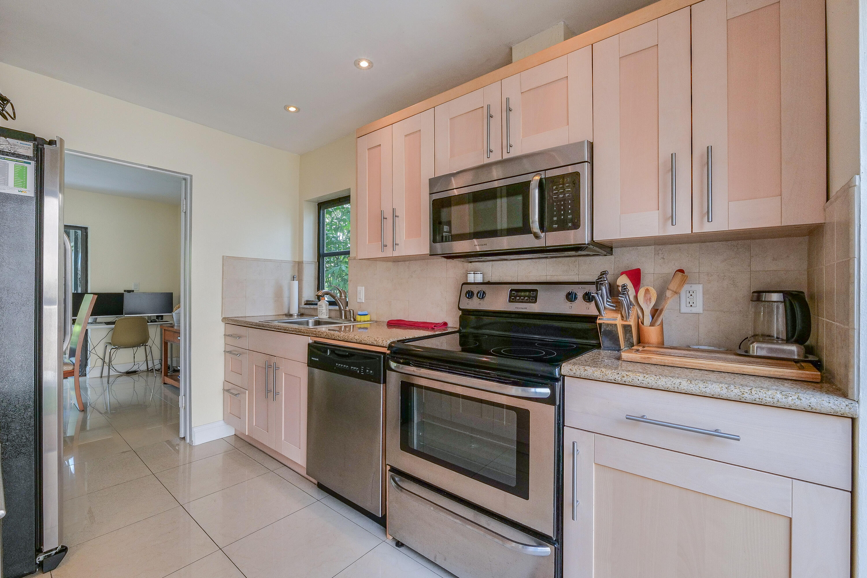 HILLS OF INVERRARY - Residential