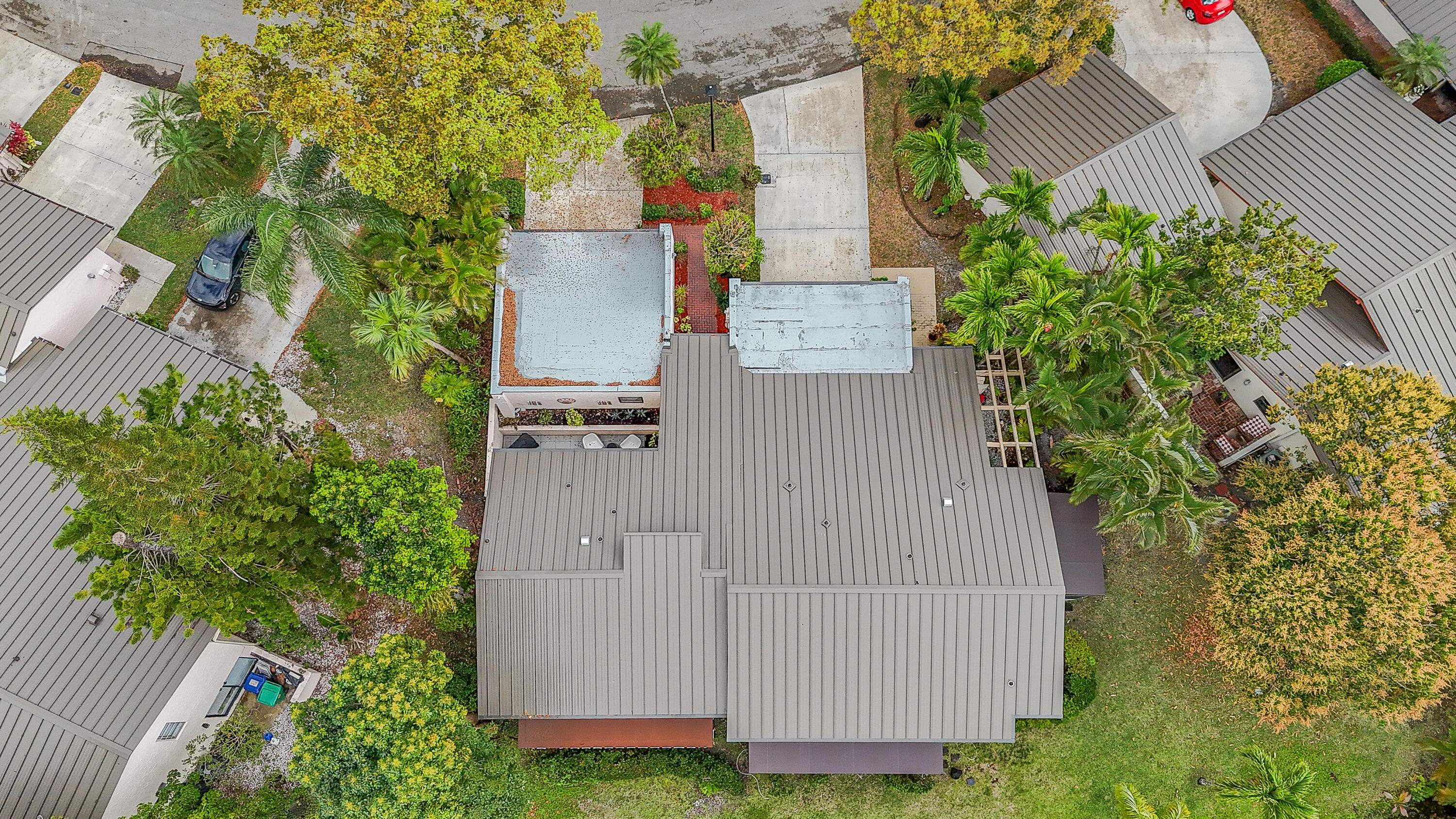 HILLS OF INVERRARY - Residential