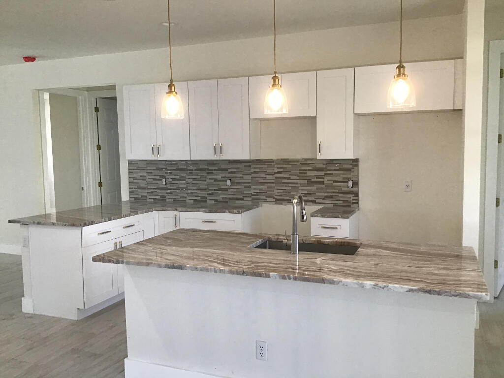 PORT ST LUCIE SECTION 33 - Residential