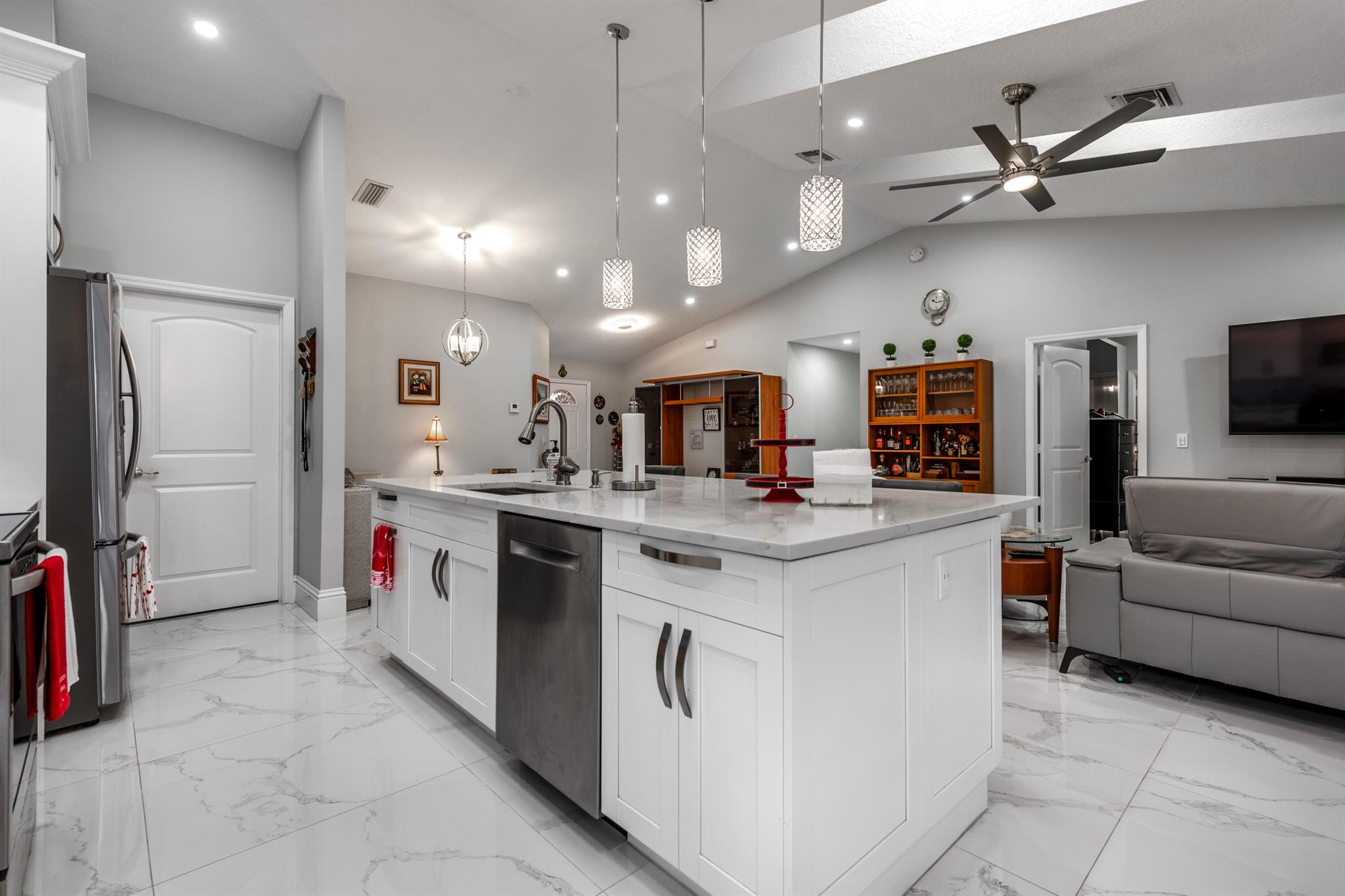 MEADOWLAND COVE 1 OF WELLINGTON - Residential