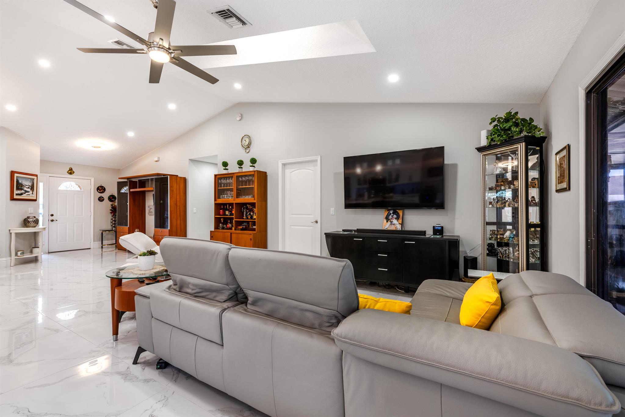 MEADOWLAND COVE 1 OF WELLINGTON - Residential