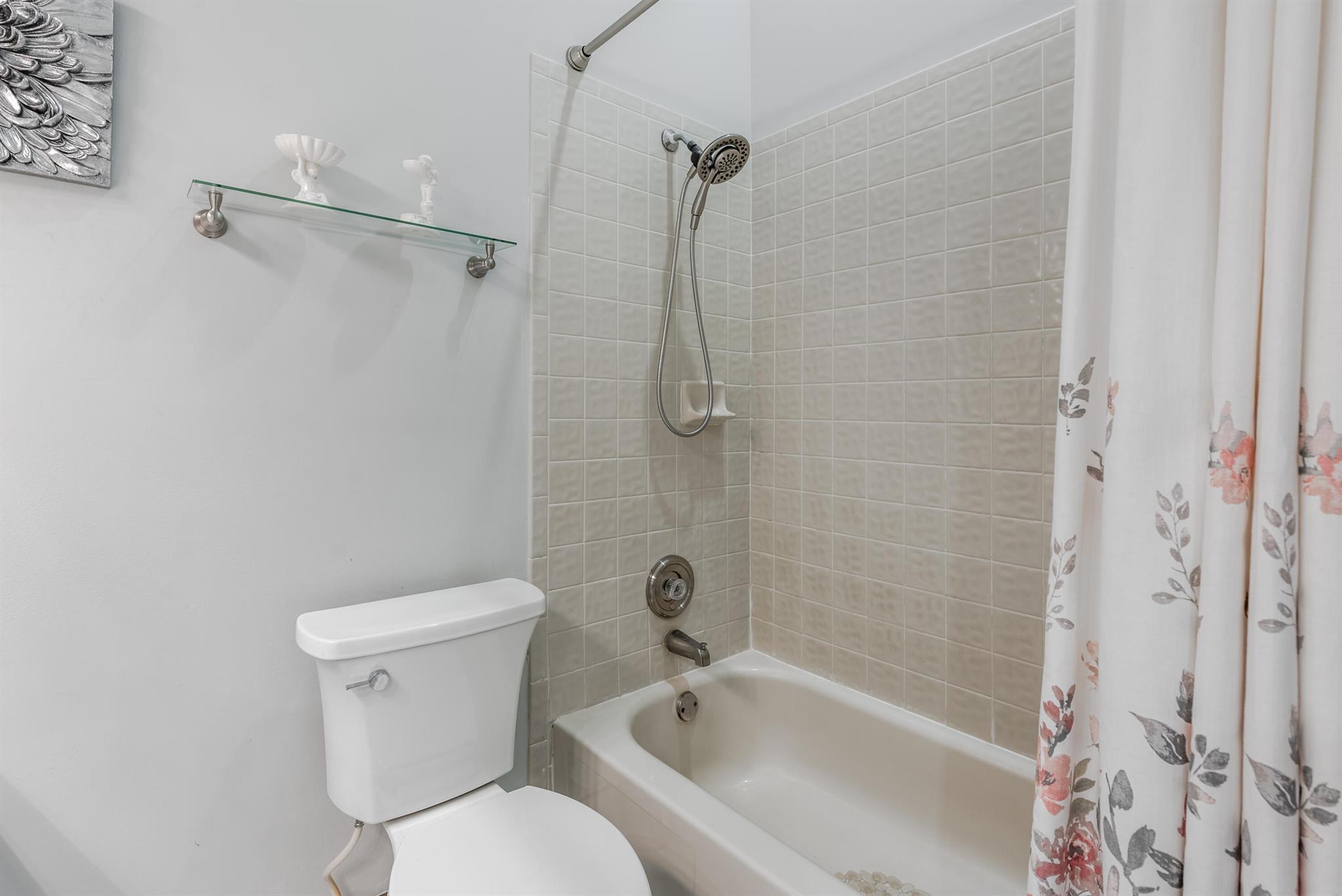 MEADOWLAND COVE 1 OF WELLINGTON - Residential