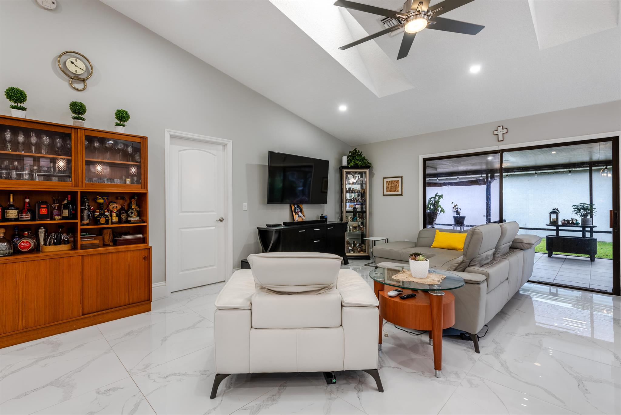 MEADOWLAND COVE 1 OF WELLINGTON - Residential