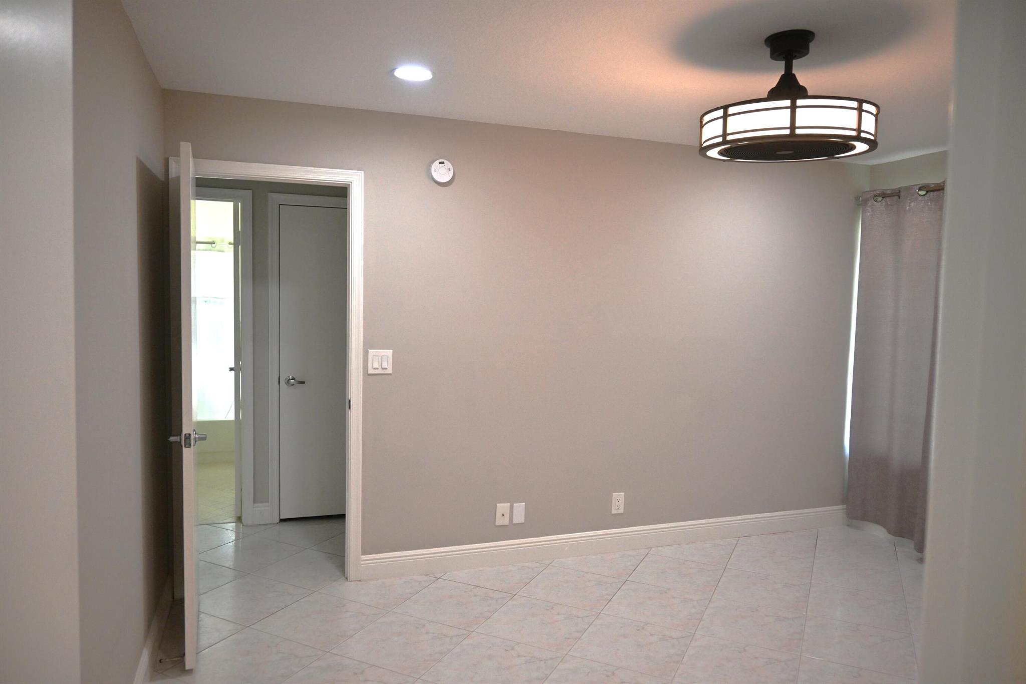 AMERICAN HOMES AT BOCA RA - Residential Lease